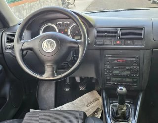 Volkswagen Golf 2003