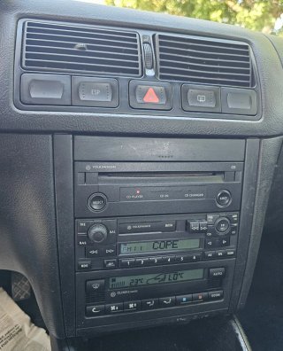 Volkswagen Golf 2003