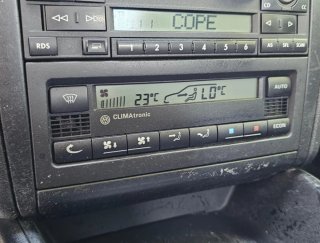 Volkswagen Golf 2003