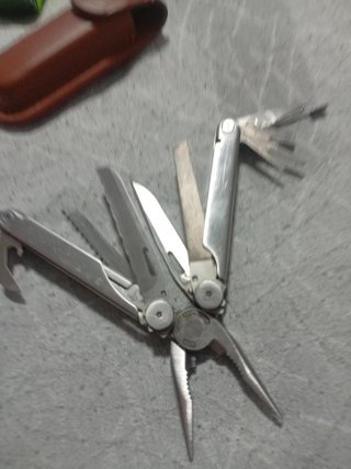 Leatherman Multiusos modelo wave