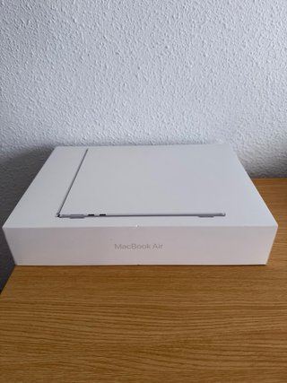MacBook Air 13 M2 2022 8 nucleos SSD como nuevo