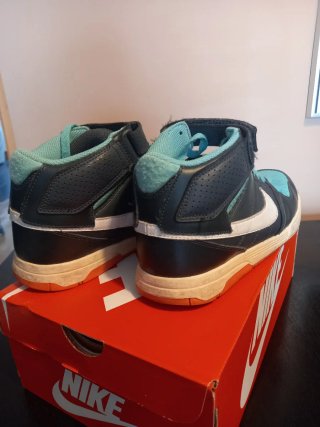 Nike Mogan Mid Zapatillas Negras y Turquesa