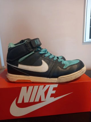 Nike Mogan Mid Zapatillas Negras y Turquesa