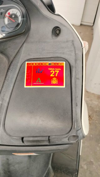 Suzuki Burgman 125cc Scooter Año 2010 87399 km