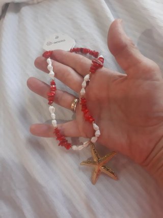 Collar de piedras y estrella dorada de acero