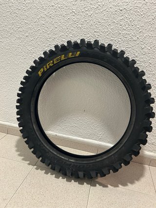 Neumático pala Motocross
