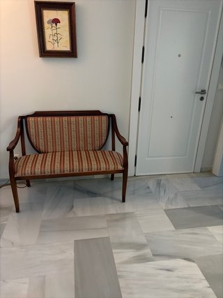 Sillón de entrada madera y tela