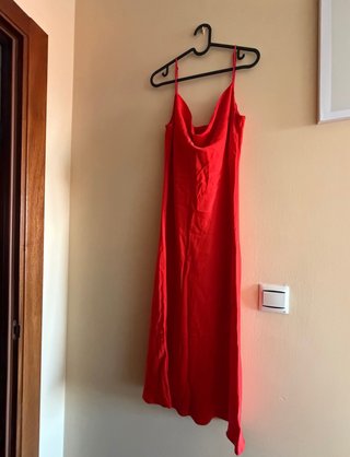 Vestido lencero rojo Zara