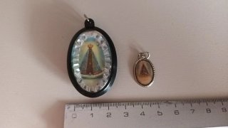 2 medallas religiosas