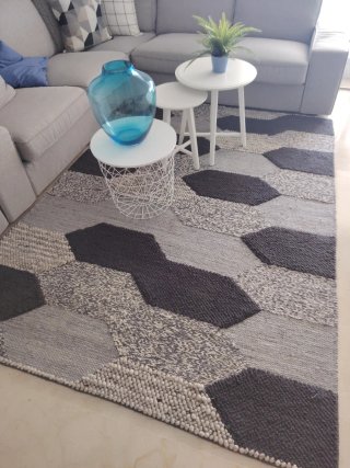 Sofá rinconera gris + puf, 6 plazas.