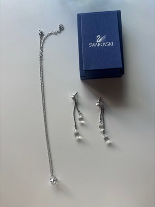Collar y pendientes Swarovski plata