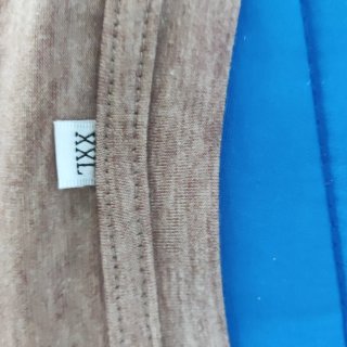 Camiseta Melanin Manos Talla XXL se vende en pack