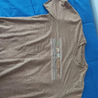 Camiseta Melanin Manos Talla XXL se vende en pack