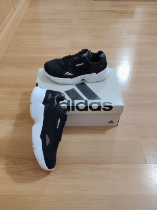 Adidas Falcon Zapatillas Negras Blancas