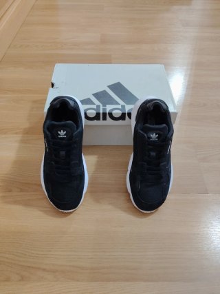 Adidas Falcon Zapatillas Negras Blancas
