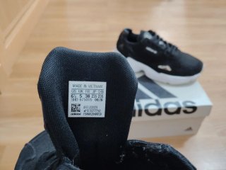 Adidas Falcon Zapatillas Negras Blancas
