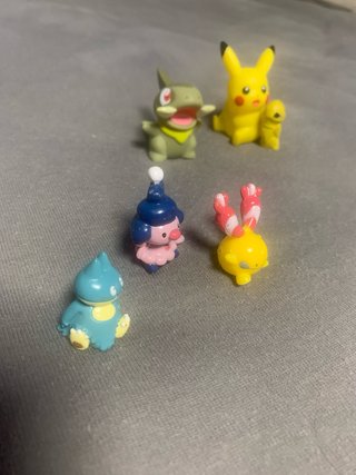 Figuras Pokémon TOMY y BANDAI