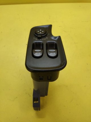 BOTONERA ELEVALUNAS ELECTRICOS ALFA 147