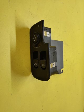 BOTONERA ELEVALUNAS ELECTRICOS ALFA 147