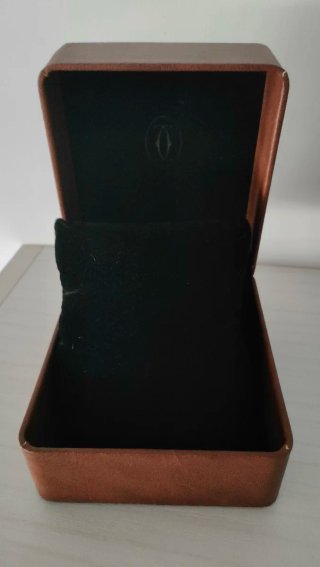 Scatola Cartier in pelle marrone