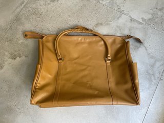 Bolso de viaje grande Adolfo Dominguez camel