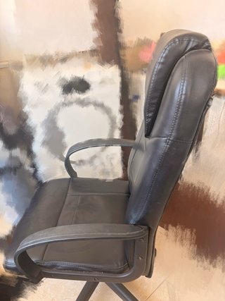 Silla de oficina negra