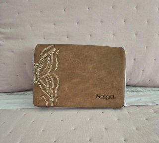 Bolso Desigual  Marrón.