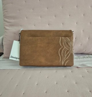 Bolso Desigual  Marrón.