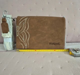 Bolso Desigual  Marrón.