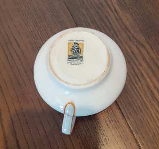 Jarrita crema Gray's Pottery Art Deco, años 30
