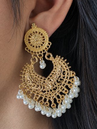 Pendientes Boho grandes elegantes dorado y blanco