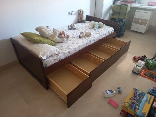 Cama infantil/individual de madera