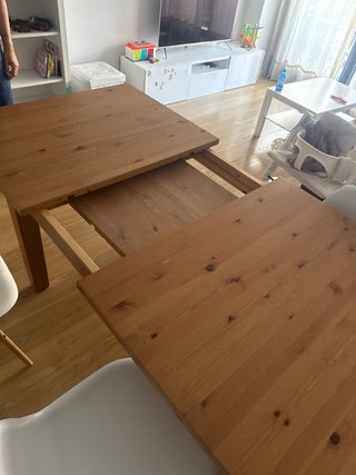 Mesa comedor y 4 sillas madera
