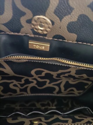 Bolso Tous Negro y Dorado