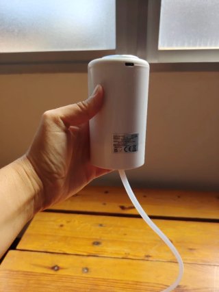 Dispensador agua eléctrico con pantalla