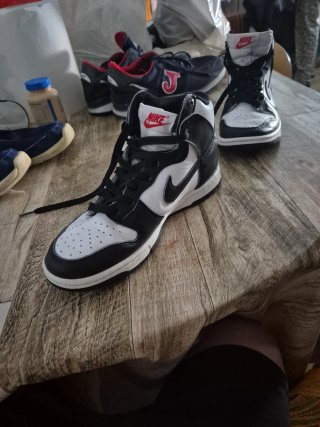 Nike Dunk High blanco y negro