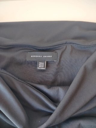 Vestito nero spalle scoperte maniche lunghe