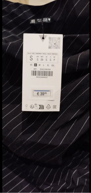 Tubino nero Zara righe sottili