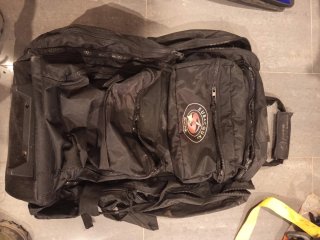 Equipos de buceo completos.