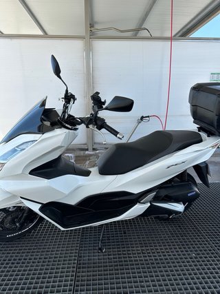Honda PCX 125 Blanca