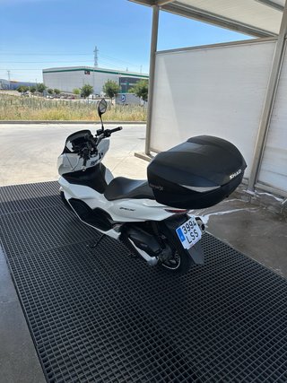 Honda PCX 125 Blanca