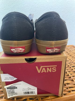 Zapatillas Vans Negras Suela Marrón