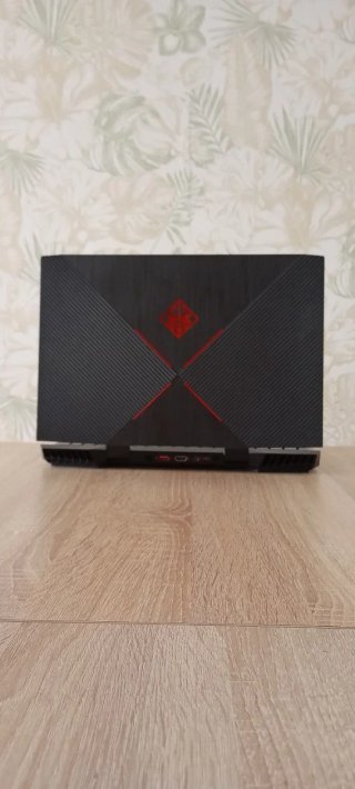 HP Omen Gaming, praticamente nuovo per giochi e editing