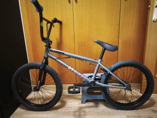 BMX GT Slammer 20 Gris