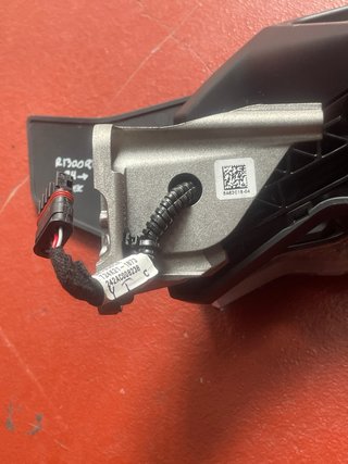 Espejo derecho BMW R1300RT 24+