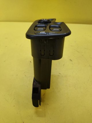 BOTONERA ELEVALUNAS ELECTRICOS ALFA 147