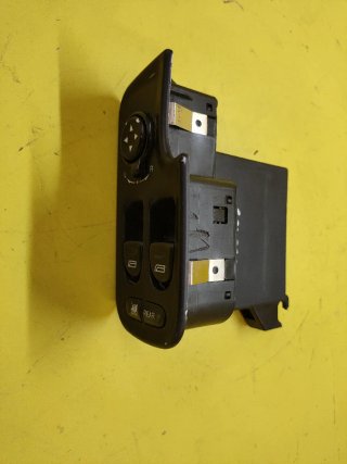 BOTONERA ELEVALUNAS ELECTRICOS ALFA 147