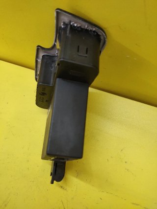 BOTONERA ELEVALUNAS ELECTRICOS ALFA 147
