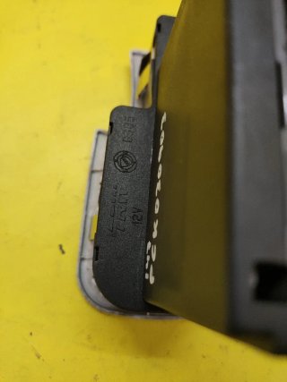 BOTONERA ELEVALUNAS ELECTRICOS ALFA 147