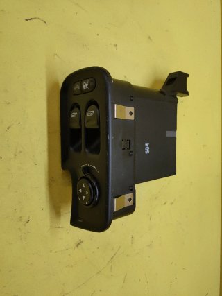 BOTONERA ELEVALUNAS ELECTRICOS ALFA 147